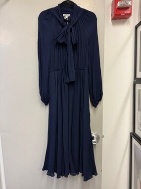 Argent Navy Long-Sleeve Tie-Neck Midi Dress